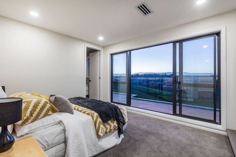 Photo of property in 7 Headland Drive, Long Bay, Auckland, 0630