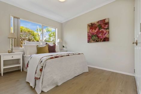 Photo of property in 12 Tington Avenue, Wattle Downs, Auckland, 2103