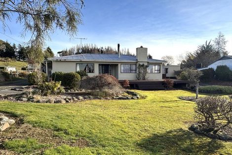 Photo of property in 17 Side Street, Clinton, 9534