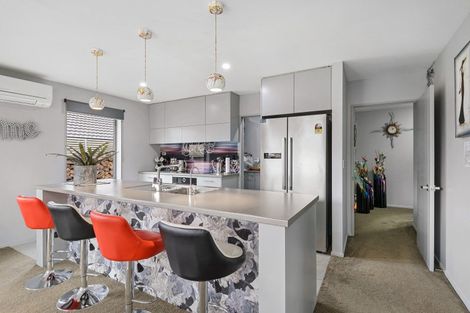 Photo of property in 35 Beech Drive, Rangiora, 7400