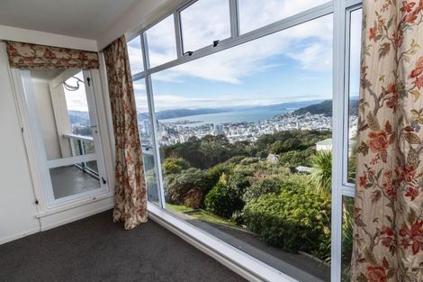 Photo of property in Harbour View Apartments, 147 Ohiro Road, Brooklyn, Wellington, 6021