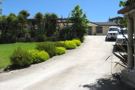 Photo of property in 28 Garden Terrace, Pukekohe, 2120