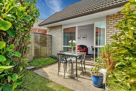 Photo of property in 21 Hendrika Court, Hobsonville, Auckland, 0618