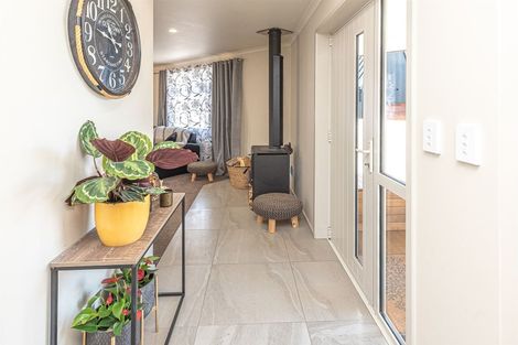 Photo of property in 98 Matai Street, Castlecliff, Whanganui, 4501