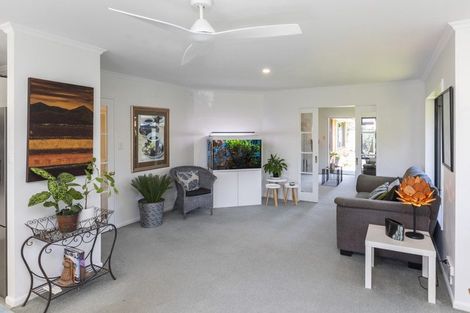 Photo of property in 6 Berkshire Drive, Avonhead, Christchurch, 8042