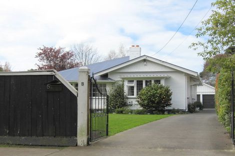 Photo of property in 5 Selwyn Crescent, College Estate, Whanganui, 4500