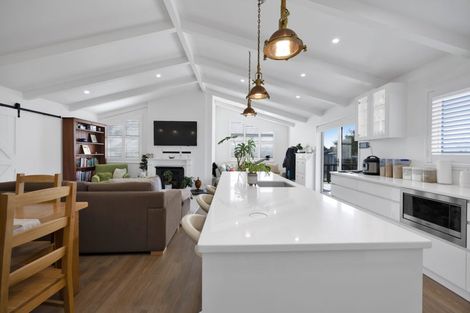 Photo of property in 121 Hamlet Street, Stratford, 4332