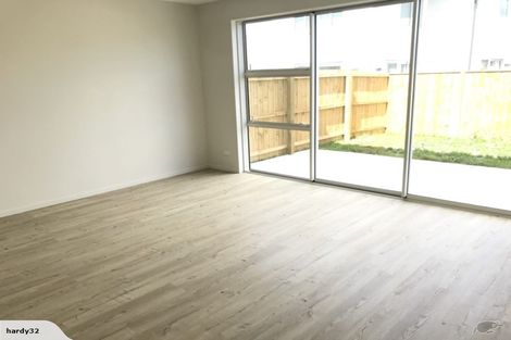 Photo of property in 14 Kapia Drive, Takanini, 2112