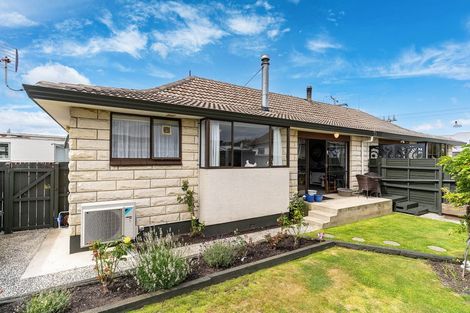 Photo of property in 122b Macandrew Road, South Dunedin, Dunedin, 9012