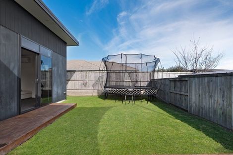 Photo of property in 8 Hillsborough Place, Te Puke, 3119
