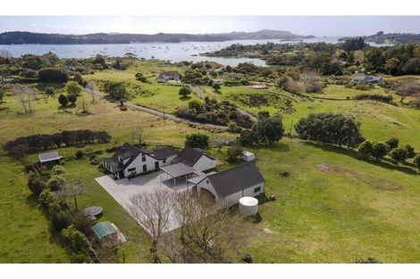 Photo of property in 70 Edmonds Road, Kerikeri, 0293