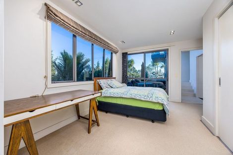 Photo of property in 106 Hillcrest Road, Hatfields Beach, Orewa, 0931