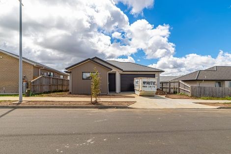 Photo of property in 18 Parton Road, Pukekohe, 2120