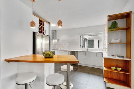 Photo of property in 101 Old Railway Road, Kumeu, 0892