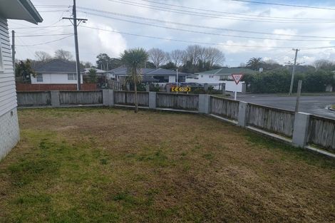 Photo of property in 25 Raglan Street, Mangere East, Auckland, 2024