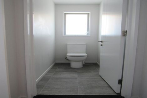 Photo of property in 2/10 Stacey Place, Woolston, Christchurch, 8062