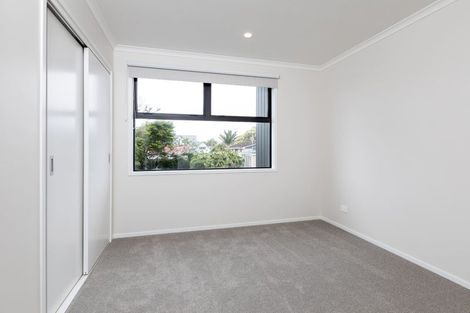 Photo of property in 6 Henui Street, Strandon, New Plymouth, 4312