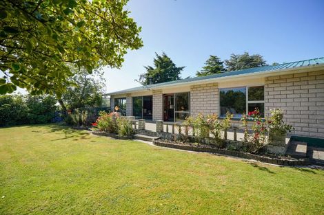 Photo of property in 195 Oteramika Road, Seaward Bush, Invercargill, 9871