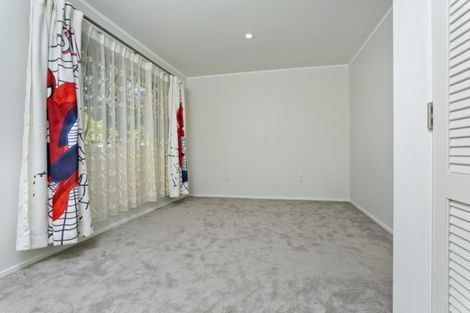 Photo of property in 43 Wyoming Avenue, Murrays Bay, Auckland, 0630