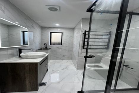 Photo of property in 47 Coniston Avenue, Te Atatu South, Auckland, 0610