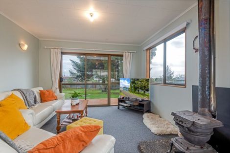 Photo of property in 32 Rata Street, Tokomaru, Palmerston North, 4474