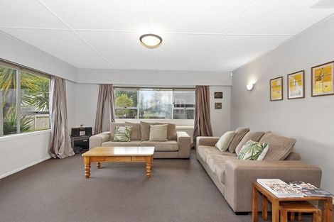 Photo of property in 21 Sandwich Road, St Andrews, Hamilton, 3200