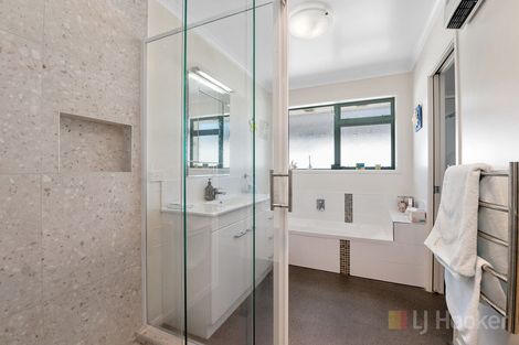 Photo of property in 18 Hamon Place, Pukehangi, Rotorua, 3015