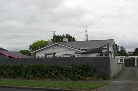 Photo of property in 1/14 Graham Road, Conifer Grove, Takanini, 2112