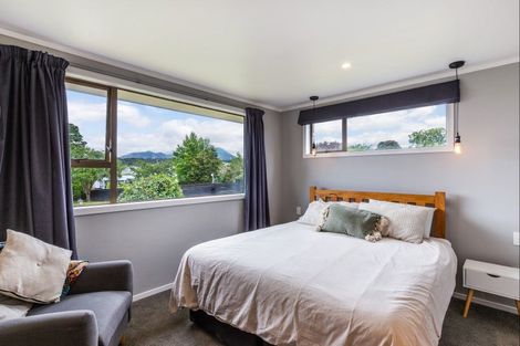 Photo of property in 69 Richmond Avenue, Richmond Heights, Taupo, 3330