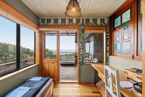 Photo of property in 198a Mount Pleasant Road, Mount Pleasant, Christchurch, 8081
