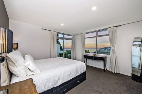 Photo of property in 2 Redcliffs View Lane, Redcliffs, Christchurch, 8081