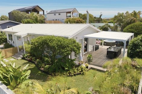 Photo of property in 5 Marjorie Lane, Papamoa Beach, Papamoa, 3118