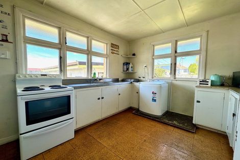 Photo of property in 2 Centennial Avenue, Balclutha, 9230