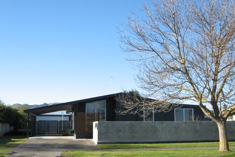 Photo of property in 107 Middle Road, Havelock North, 4130