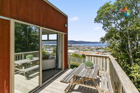 Photo of property in 11a Chestnut Grove, Maungaraki, Lower Hutt, 5010