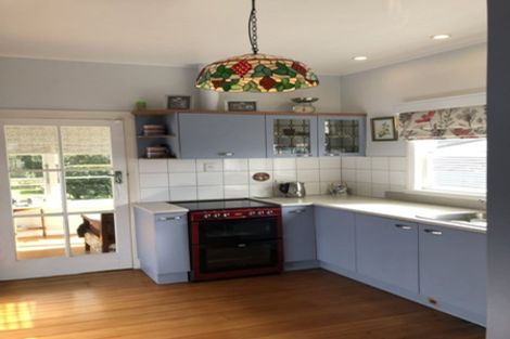 Photo of property in 11 Miranda Street, Stratford, 4332