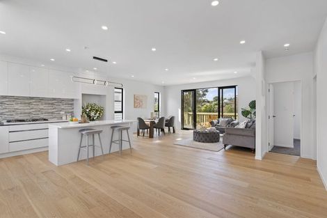 Photo of property in 31c Linwood Avenue, Forrest Hill, Auckland, 0620