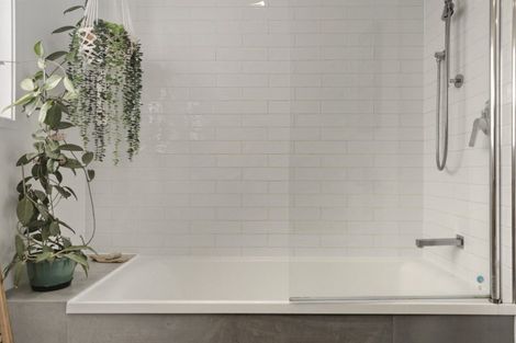 Photo of property in 5 Marjorie Lane, Papamoa Beach, Papamoa, 3118