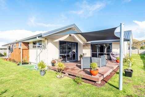 Photo of property in 14 Tuamotu Park, Wainui, Gisborne, 4010