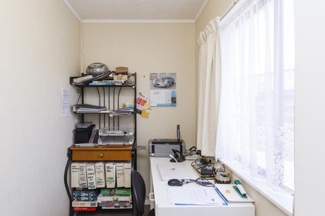 Photo of property in 10 Botanical Road, Takaro, Palmerston North, 4412