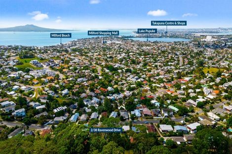 Photo of property in 2/38 Ravenwood Drive, Forrest Hill, Auckland, 0620