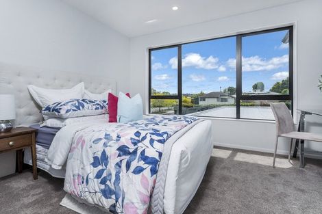 Photo of property in 76b Bond Crescent, Forrest Hill, Auckland, 0620