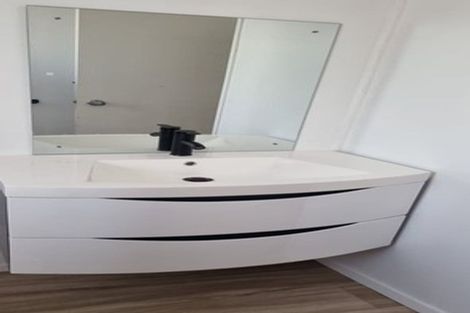 Photo of property in 5/106 Shifnal Drive, Randwick Park, Auckland, 2105