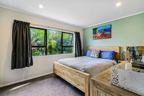 Photo of property in 60 Brian Crescent, Stanmore Bay, Whangaparaoa, 0932