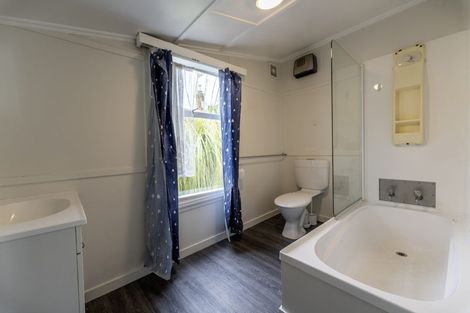 Photo of property in 24 Memorial Avenue, Parkside, Timaru, 7910