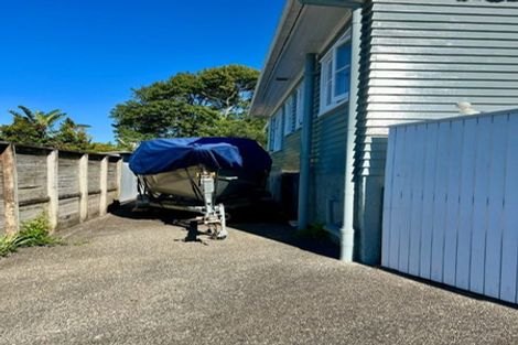 Photo of property in 3/53 Hanlon Crescent, Narrow Neck, Auckland, 0624
