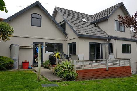 Photo of property in 1 Ridley Green, Churton Park, Wellington, 6037