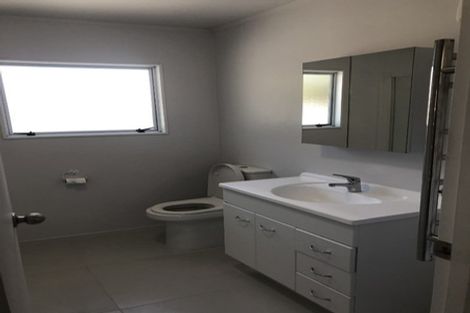 Photo of property in 11b Lyn Grove, Papamoa Beach, Papamoa, 3118