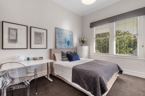 Photo of property in 2/70 Princes Street, Northcote Point, Auckland, 0627