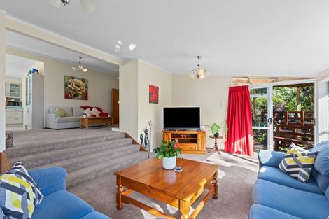 Photo of property in 27 Glen Terrace, Te Puke, 3119